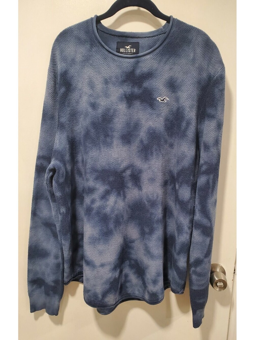 Hollister Size L Large Blue Tie Dye Sweater